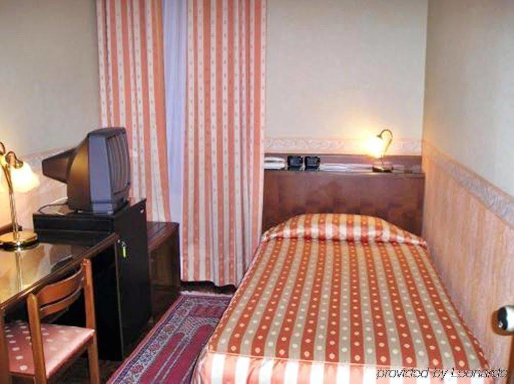 Albergo Ristorante Leon D'Oro Noventa di Piave Exterior foto